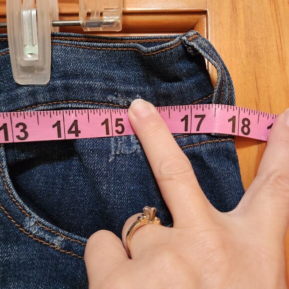 Old Navy Boyfriend Jeans, Size 8 - Picture 3 of 7